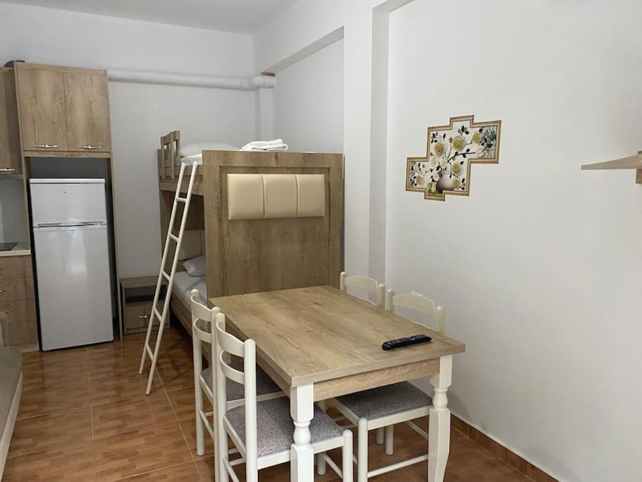 Guesthouse Xhimi Ksamil Luaran gambar