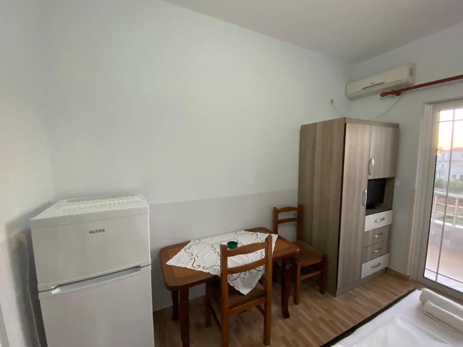 Guesthouse Xhimi Ksamil Luaran gambar