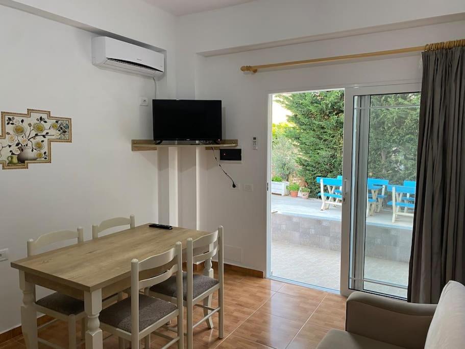 Guesthouse Xhimi Ksamil Luaran gambar